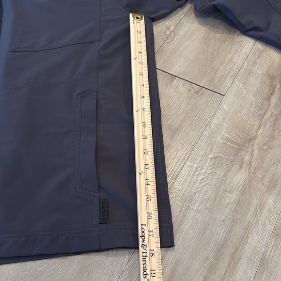 Mountain Hardwear Gray Jacket - Picture 10 of 12